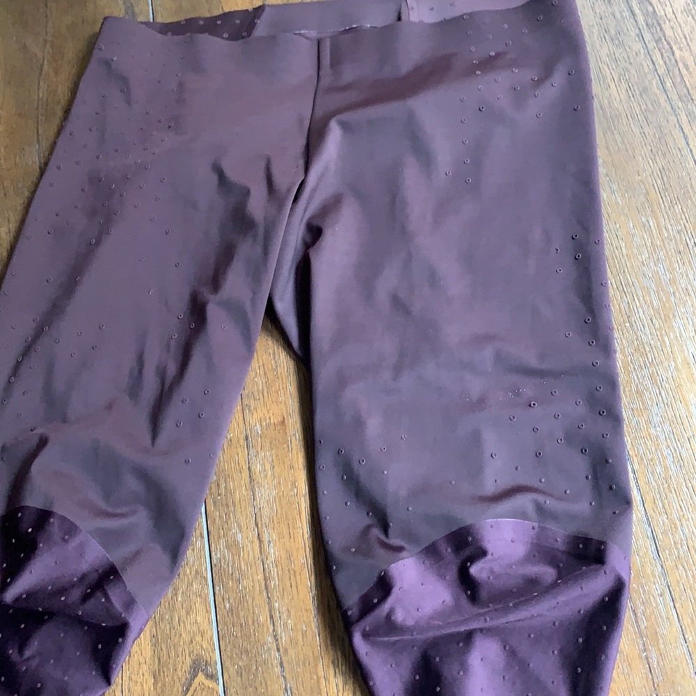 Nike Flat Seam Compression Crop Training Tights - image 8